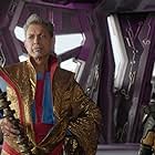 Jeff Goldblum and Rachel House in Thor: Ragnarok (2017)