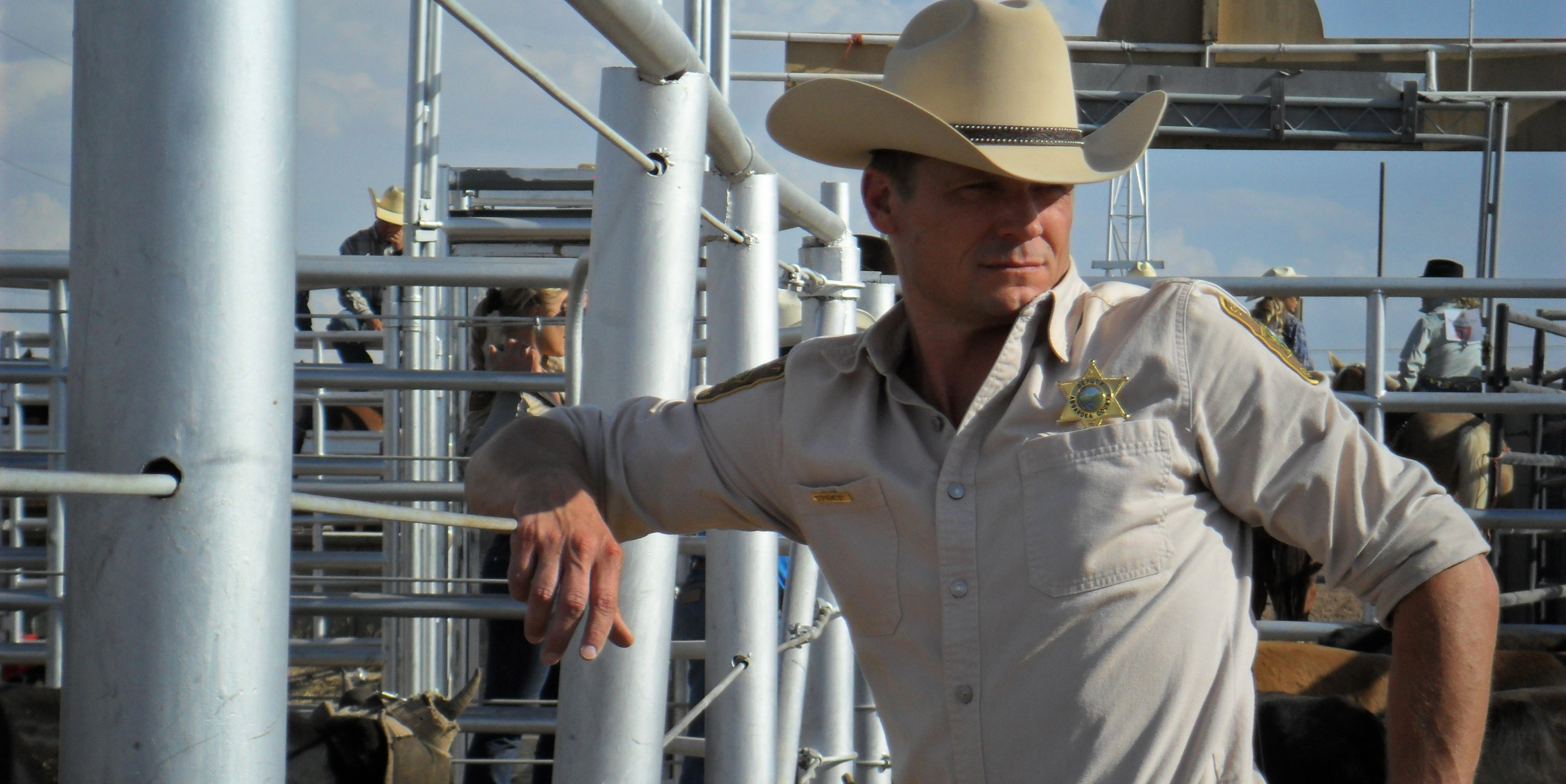 Bailey Chase on the set of Longmire