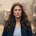 Rosamund Pike in The Wheel of Time (2021)