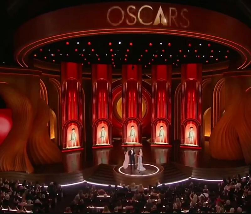 Chris Hemsworth and Anya Taylor-Joy in The Oscars (2024)