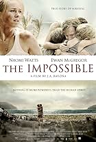 Ewan McGregor, Naomi Watts, Oaklee Pendergast, Tom Holland, and Samuel Joslin in The Impossible (2012)