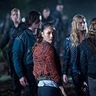 Kendall Cross, Paige Turco, Eliza Taylor, Bob Morley, Thomas McDonell, and Lindsey Morgan in The 100 (2014)