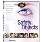 Glenn Close, Dermot Mulroney, Joshua Jackson, Mary Kay Place, Patricia Clarkson, Moira Kelly, and Timothy Olyphant in The Safety of Objects (2001)