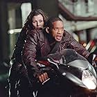 Will Smith and Bridget Moynahan in I, Robot (2004)