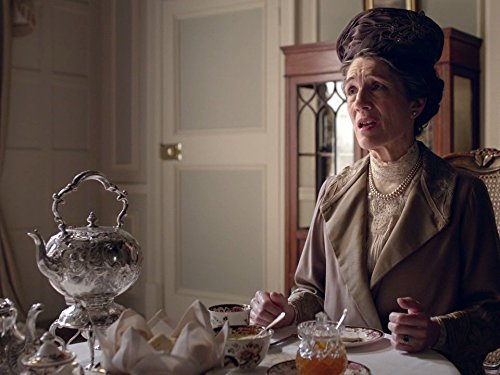 Harriet Walter in Downton Abbey (2010)