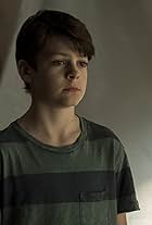 Paxton Singleton in The Haunting of Hill House (2018)