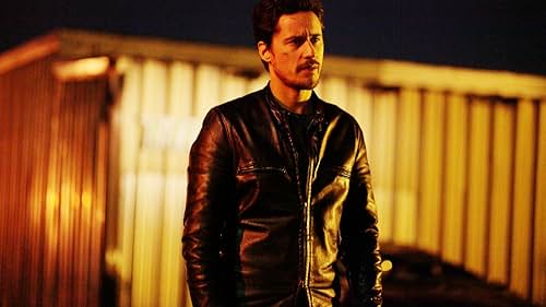 Peter Gadiot in Queen of the South (2016)