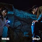 Jung Hae-in and Kim Hye-jun in Connect (2022)
