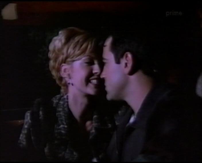 Jenna Elfman and Ron Livingston in Townies (1996)