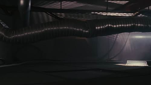 Jurassic Park: A Velociraptor Chases The Group Into The Air Ducts