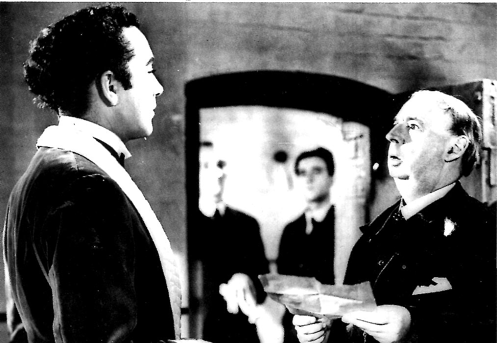 Miles Malleson and Dennis Price in Kind Hearts and Coronets (1949)