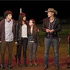 Woody Harrelson, Jesse Eisenberg, Abigail Breslin, and Emma Stone in Zombieland (2009)