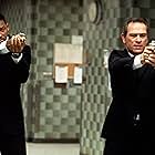 Tommy Lee Jones and Will Smith in Men in Black (1997)