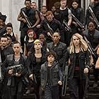 Emjay Anthony, Rosa Salazar, and Suki Waterhouse in The Divergent Series: Insurgent (2015)