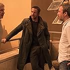 Harrison Ford, Ryan Gosling, and Denis Villeneuve in Blade Runner 2049 (2017)