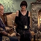 Maggie Smith and Michelle Dockery in Downton Abbey (2019)