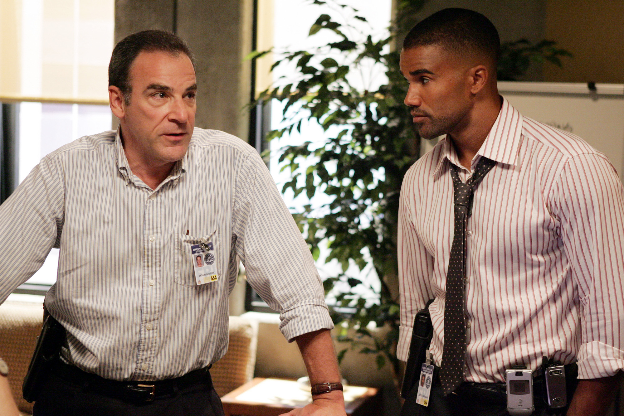 Mandy Patinkin and Shemar Moore in Criminal Minds (2005)