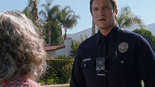 Nathan Fillion and Jayne Taini in The Rookie (2018)