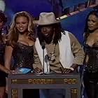 Wyclef Jean, Beyoncé, Kelly Rowland, Michelle Williams, and Destiny's Child in 2000 MTV Video Music Awards (2000)