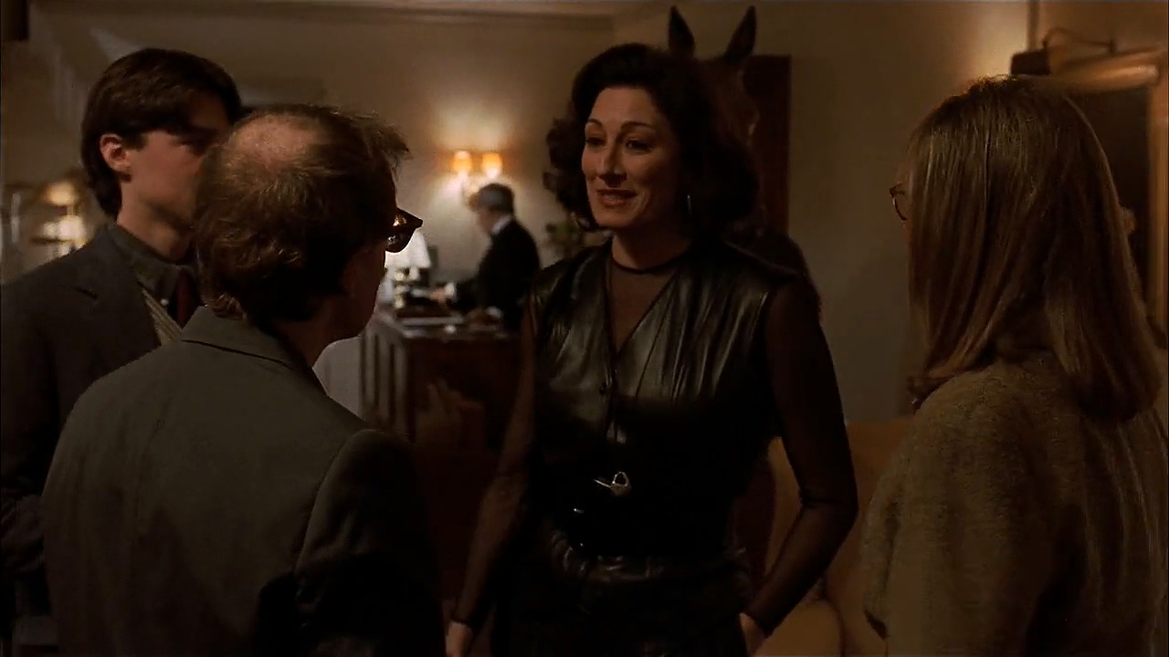 Woody Allen, Diane Keaton, Anjelica Huston, and Zach Braff in Manhattan Murder Mystery (1993)