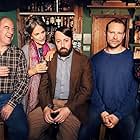 Penny Downie, Geoffrey McGivern, David Mitchell, Robert Webb, and Louise Brealey in Back (2017)