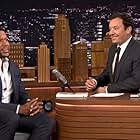 Jimmy Fallon and Michael Strahan in The Tonight Show Starring Jimmy Fallon (2014)