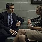 Anna Torv and Jonathan Groff in Mindhunter (2017)