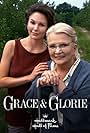 Diane Lane and Gena Rowlands in Grace & Glorie (1998)