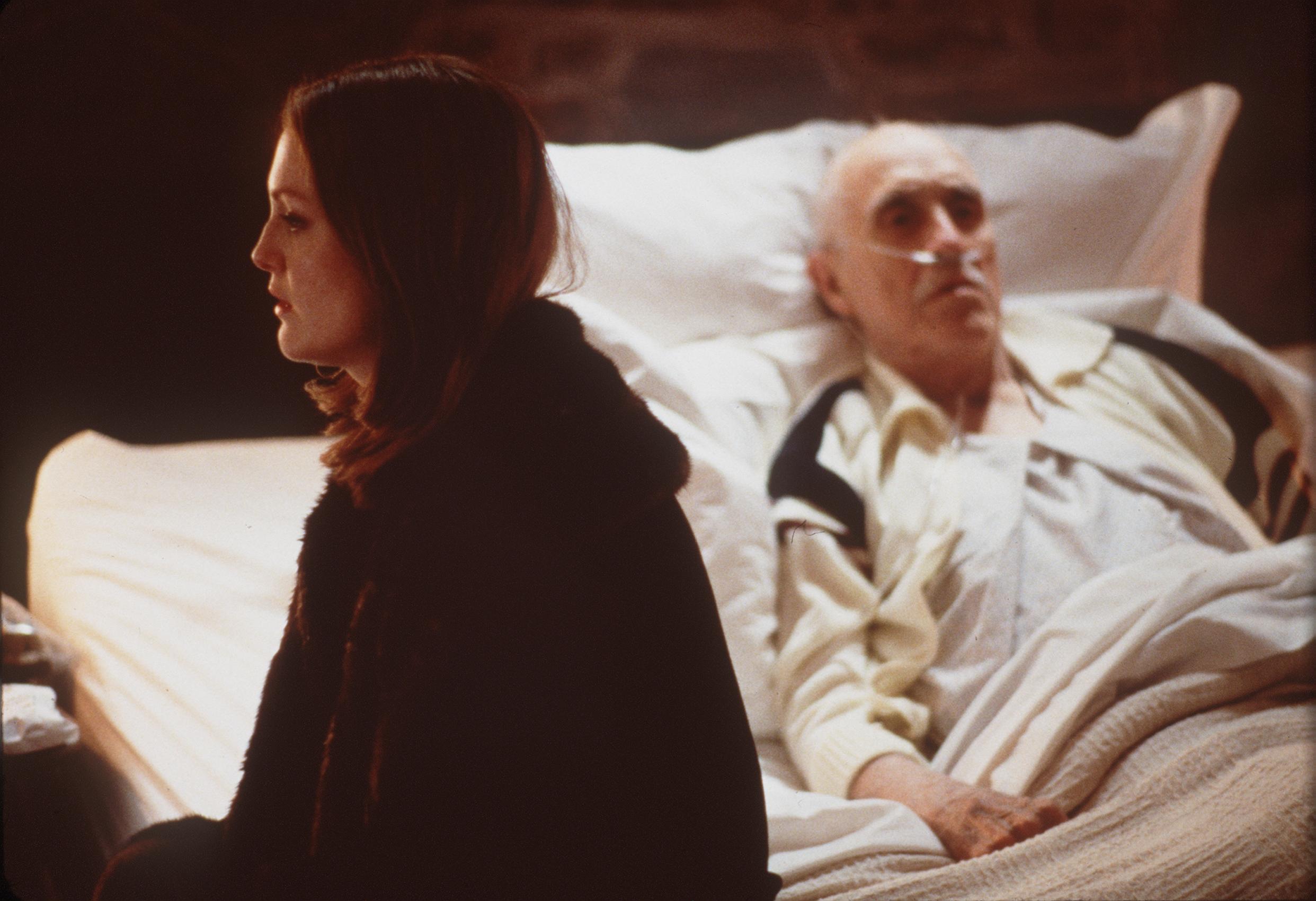 Julianne Moore and Peter Sorel in Magnolia (1999)
