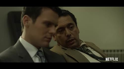FBI agents Holden Ford (Jonathan Groff) and Bill Tench (Holt McCallany) study the damaged psyches of serial killers in an attempt to understand and catch them, and in the process pioneer the development of modern serial killer profiling.