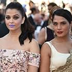 Aishwarya Rai & Richa Chadha promote 'Sarabjit' at Cannes