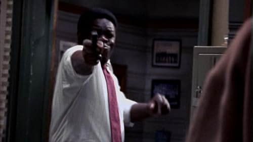 Yaphet Kotto in Homicide: Life on the Street (1993)