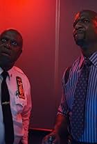 Andre Braugher and Terry Crews in Lights Out (2020)