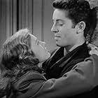 Farley Granger and Cathy O'Donnell in They Live by Night (1948)