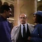 Tim Reid, Raye Birk, and Daphne Reid in Snoops (1989)