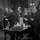 Ward Bond, Curt Bois, Bert Hanlon, Allen Jenkins, Maxie Rosenbloom, Vladimir Sokoloff, and Claire Trevor in The Amazing Dr. Clitterhouse (1938)
