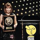 Gale Anne Hurd accepts the 21st VES Lifetime Achievement Award