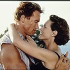 Jamie Lee Curtis and Arnold Schwarzenegger in True Lies (1994)