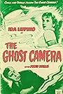 Ida Lupino and John Mills in The Ghost Camera (1933)