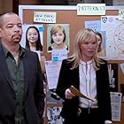 Ice-T, Kelli Giddish, and Madeleine Yen in Law & Order: Special Victims Unit (1999)
