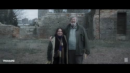 An american journalist Ruth who travels to Poland with her father Edek to visit his childhood places. But Edek, a Holocaust survivor, resists reliving his trauma and sabotages the trip creating unintentionally funny situations.