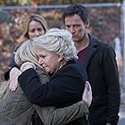Sharon Gless, Amy Acker, Stephen Moyer, and Natalie Alyn Lind in The Gifted (2017)