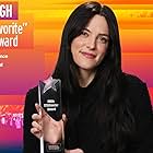 Riley Keough Accepts the IMDb "Fan Favorite" STARmeter Award (2024)