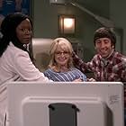 Simon Helberg, Melissa Rauch, and Dana L. Wilson in The Big Bang Theory (2007)