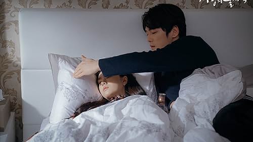 Seo Ji-hye and Kim Jung-hyun in Crash Landing on You (2019)