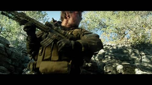 Lone Survivor: Mapping It Out On The Set (Featurette)