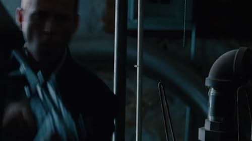 The Bourne Legacy: Aaron Escapes To The Basement