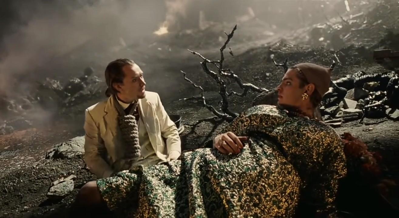Jude Law and Andrew Garfield in The Imaginarium of Doctor Parnassus (2009)
