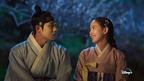 Set in the Joseon Dynasty, King Lee Tae and Queen Jeong draw their swords at each other amid political conflict in this bloody romance.