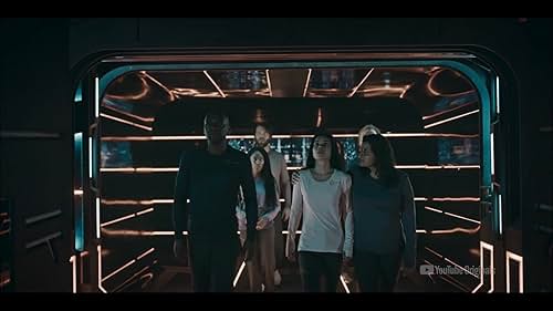 A group of strangers struggle for survival aboard a spaceship heading to a distant planet.